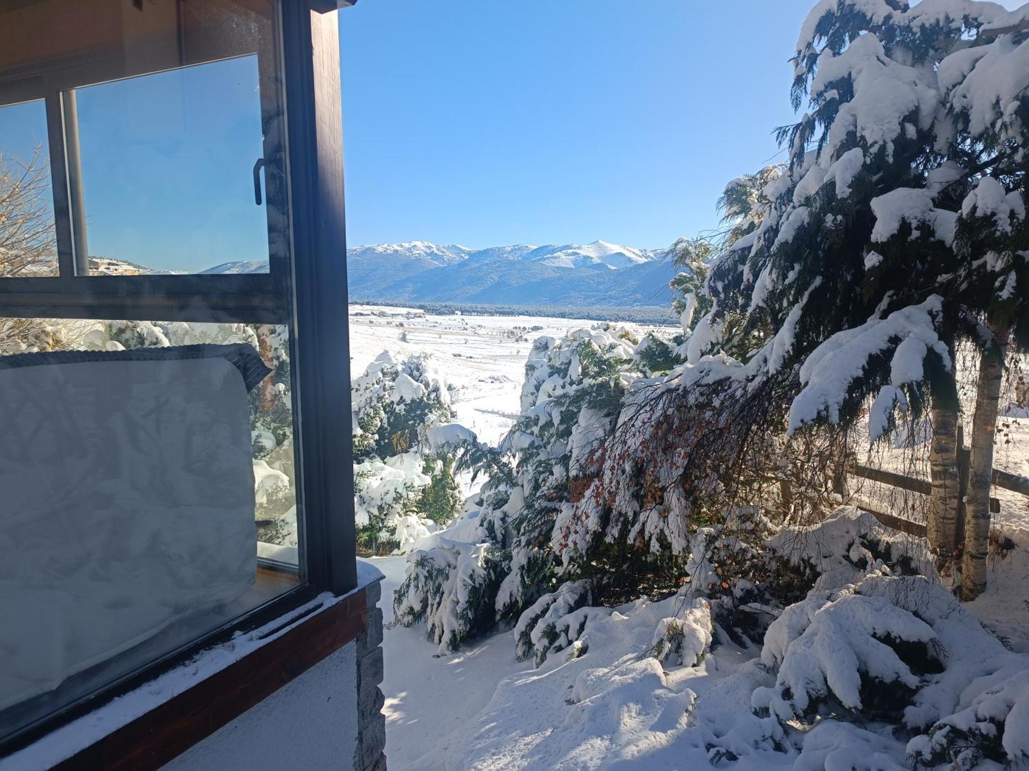 Chalet Pres Des Pistes Avec Vue Panoramique Les Angles  Bagian luar foto